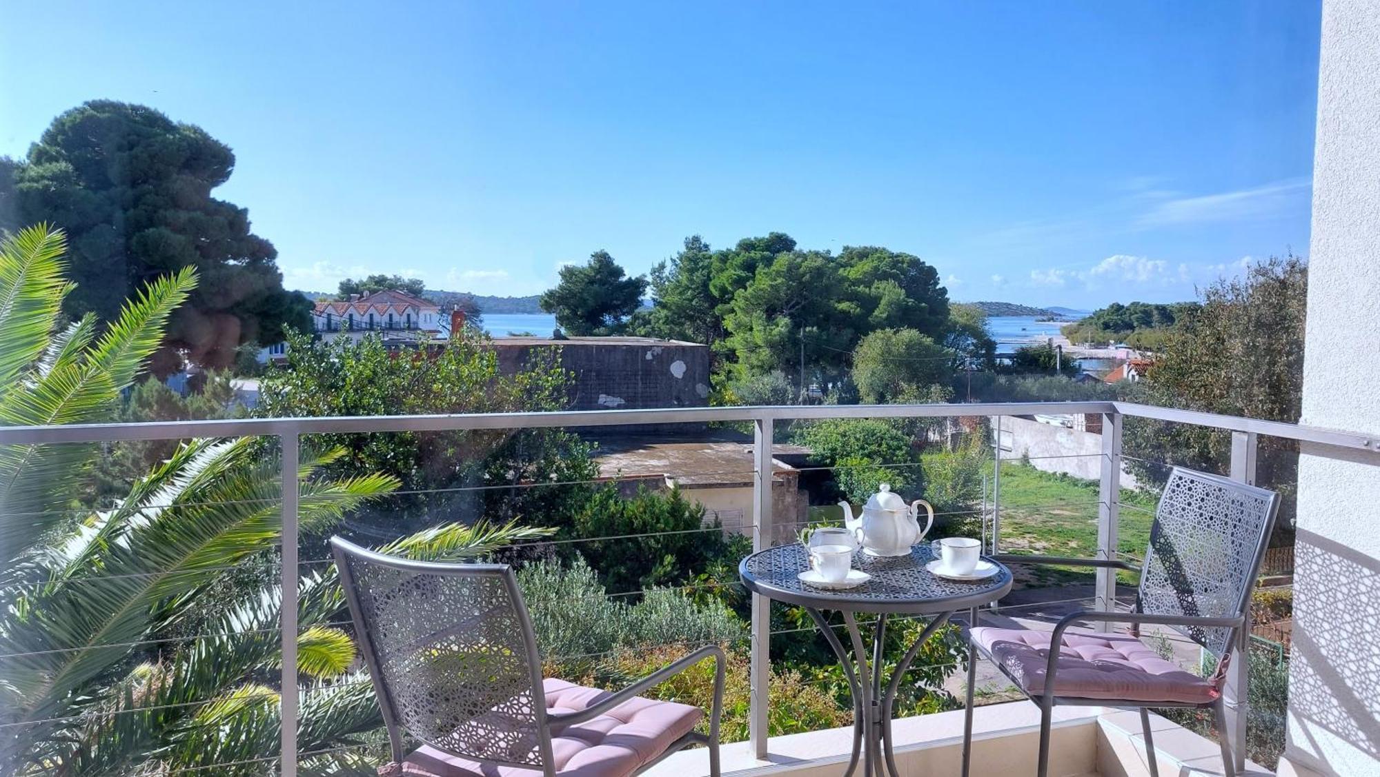 Boutique Apartments Refresh Vodice Bagian luar foto